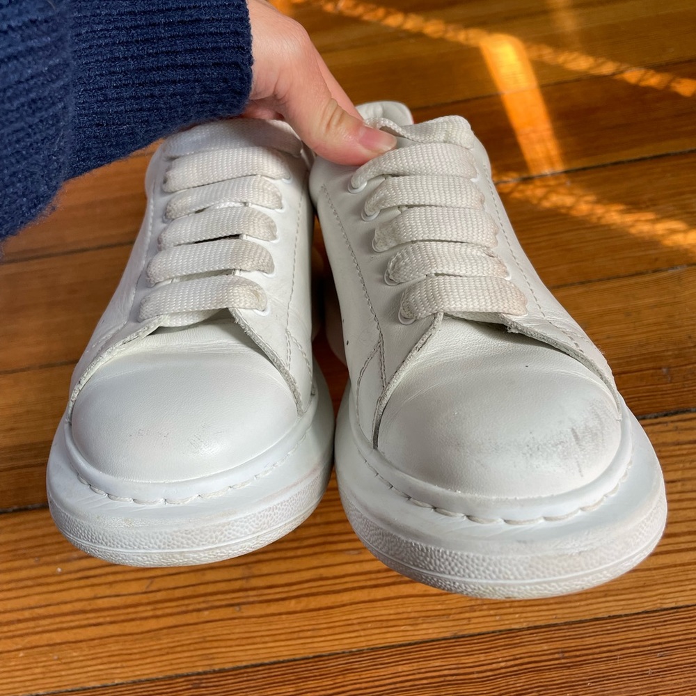 Red Alexander McQueen Kids Sneakers - Picture 2 of 15
